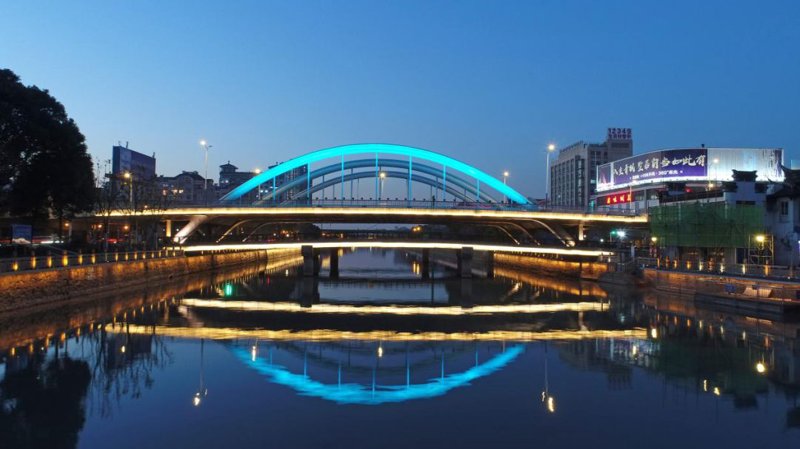 城市夜景的华丽变身——探索城市亮化设计的魅力